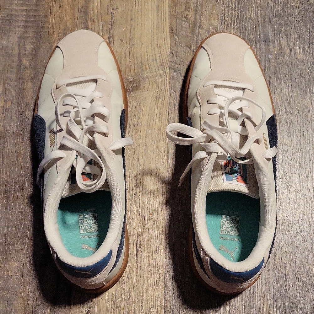 Puma White and Navy Sneakers - Picture 3 of 6